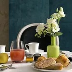 Hotel De Buci 4*