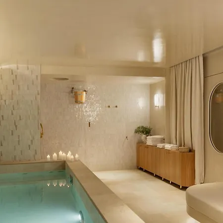 Hotel De Buci 4*