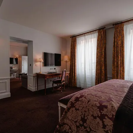 Hotel De Buci 4*
