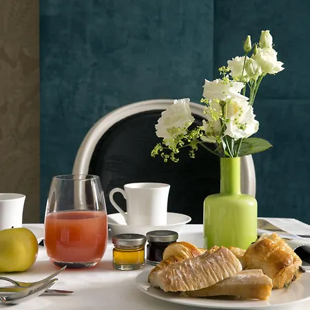 Hotel De Buci 4*